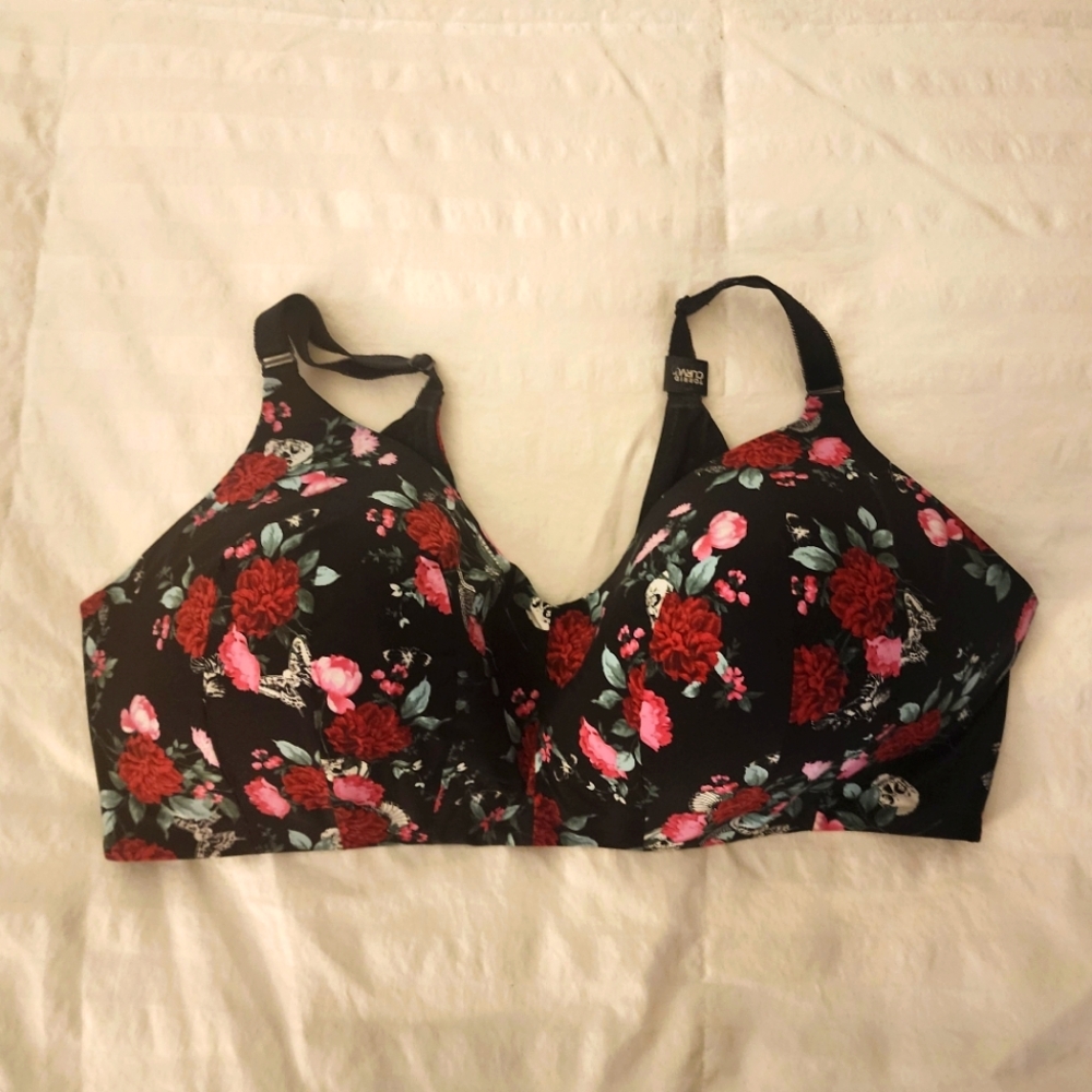 Torrid Bra No Wire Satin